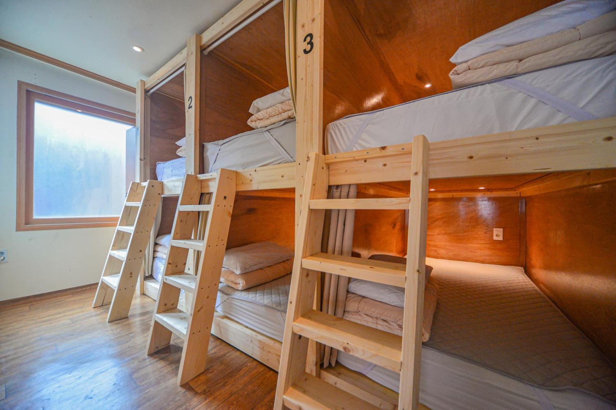 Helloworld Guesthouse Сеул Екстер'єр фото