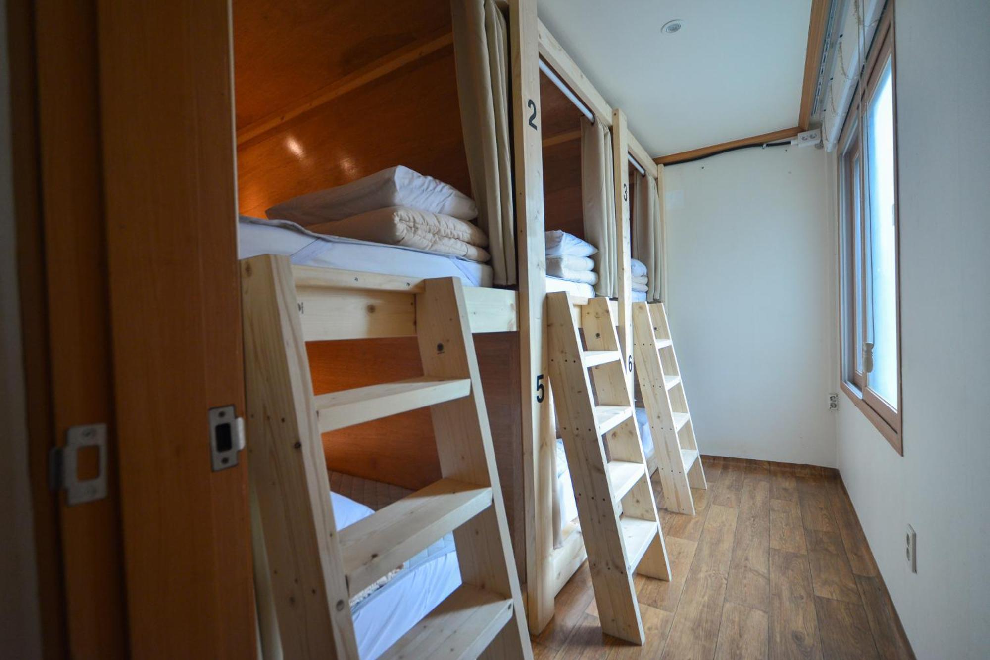 Helloworld Guesthouse Сеул Екстер'єр фото