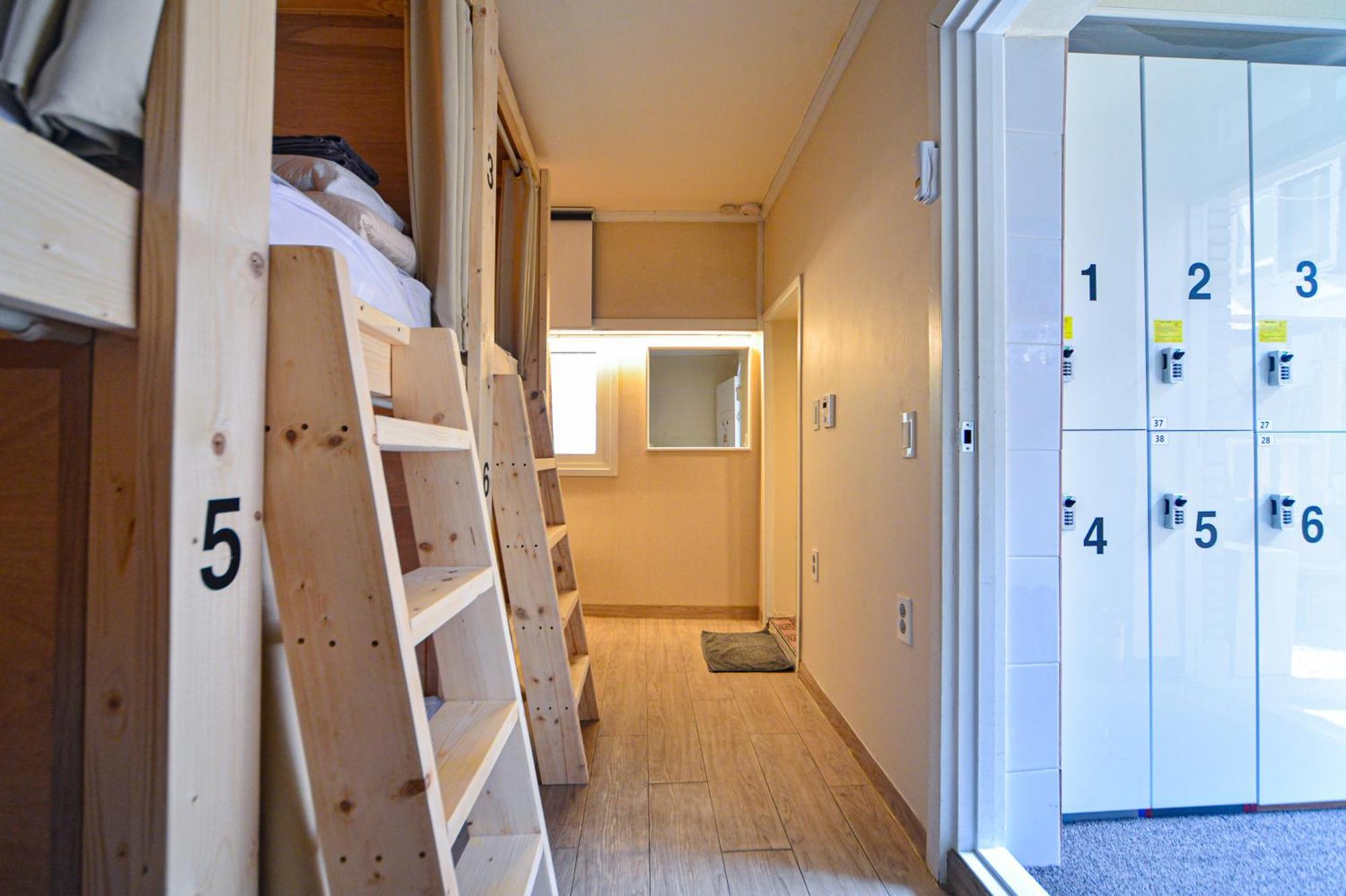 Helloworld Guesthouse Сеул Екстер'єр фото